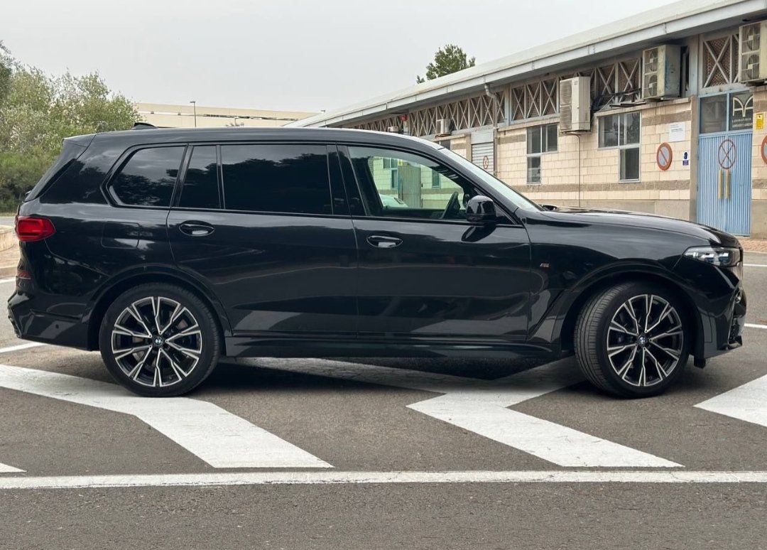 BMW X7 M50i Shadow Edition - imagen 3
