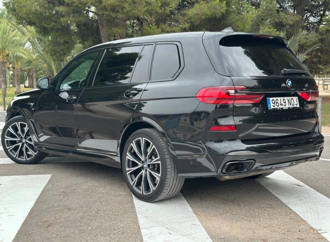 BMW X7 M50i Shadow Edition - imagen 2