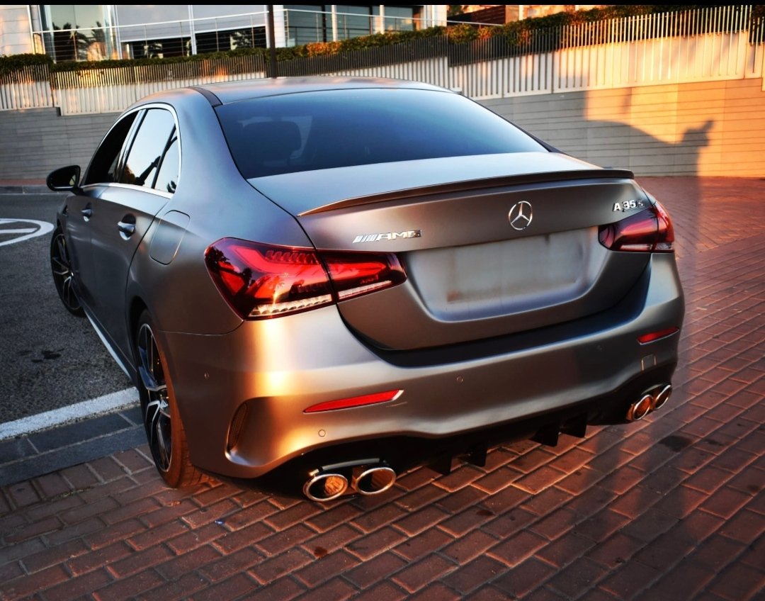 Mercedes-AMG A 35 Limousine - imagen 3