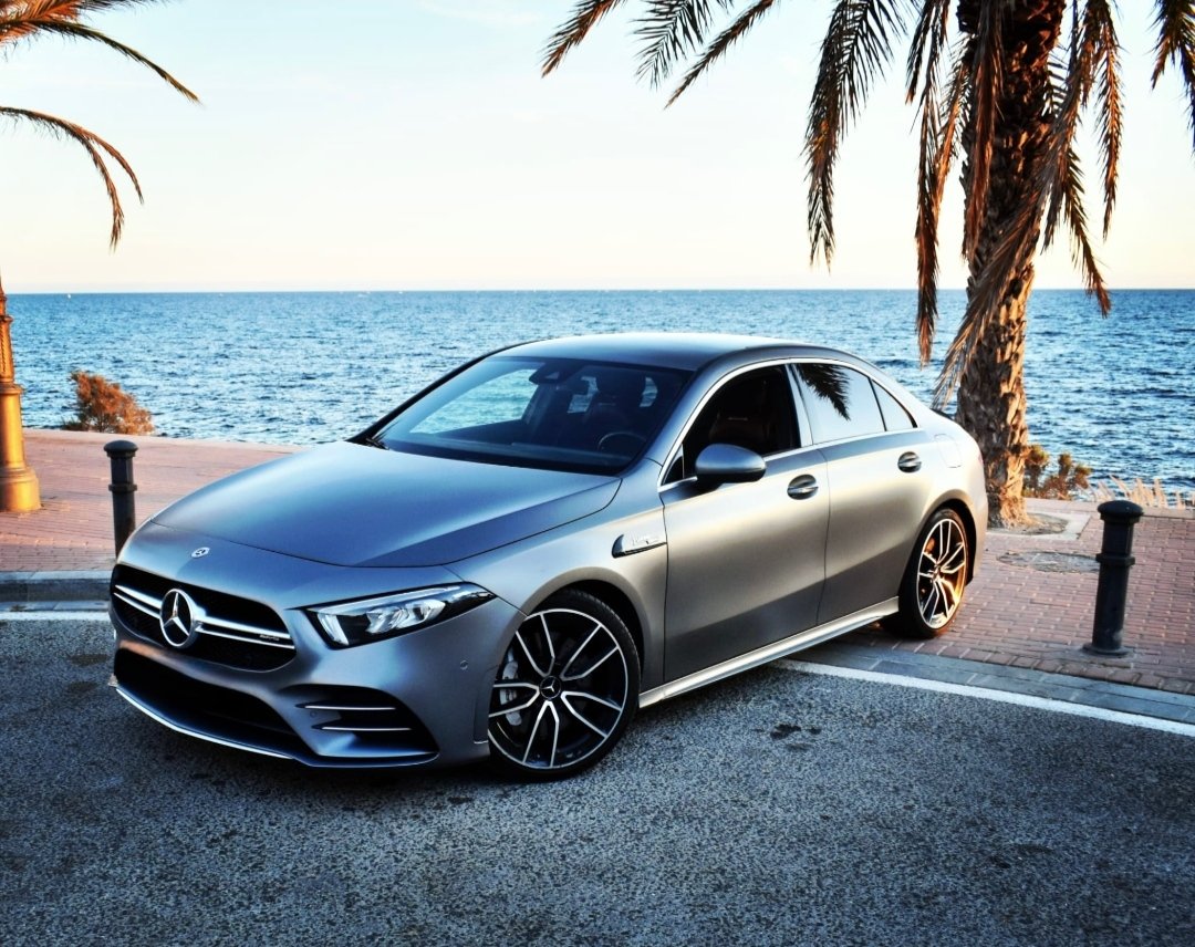 Mercedes-AMG A 35 Limousine - imagen 1