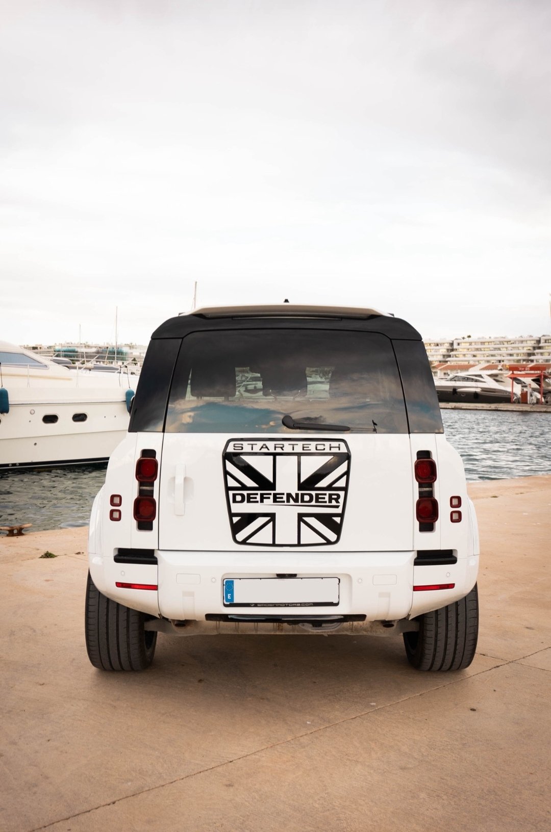 Land Rover Defender 110 STARTECH Edition - imagen 4
