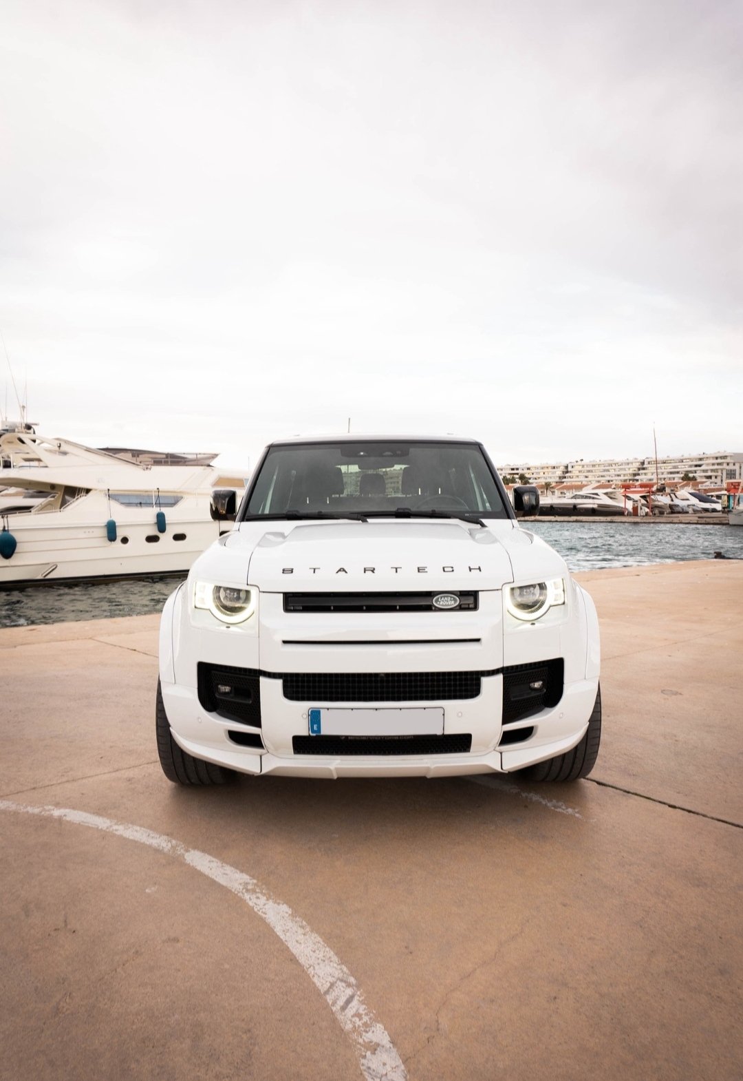 Land Rover Defender 110 STARTECH Edition - imagen 2