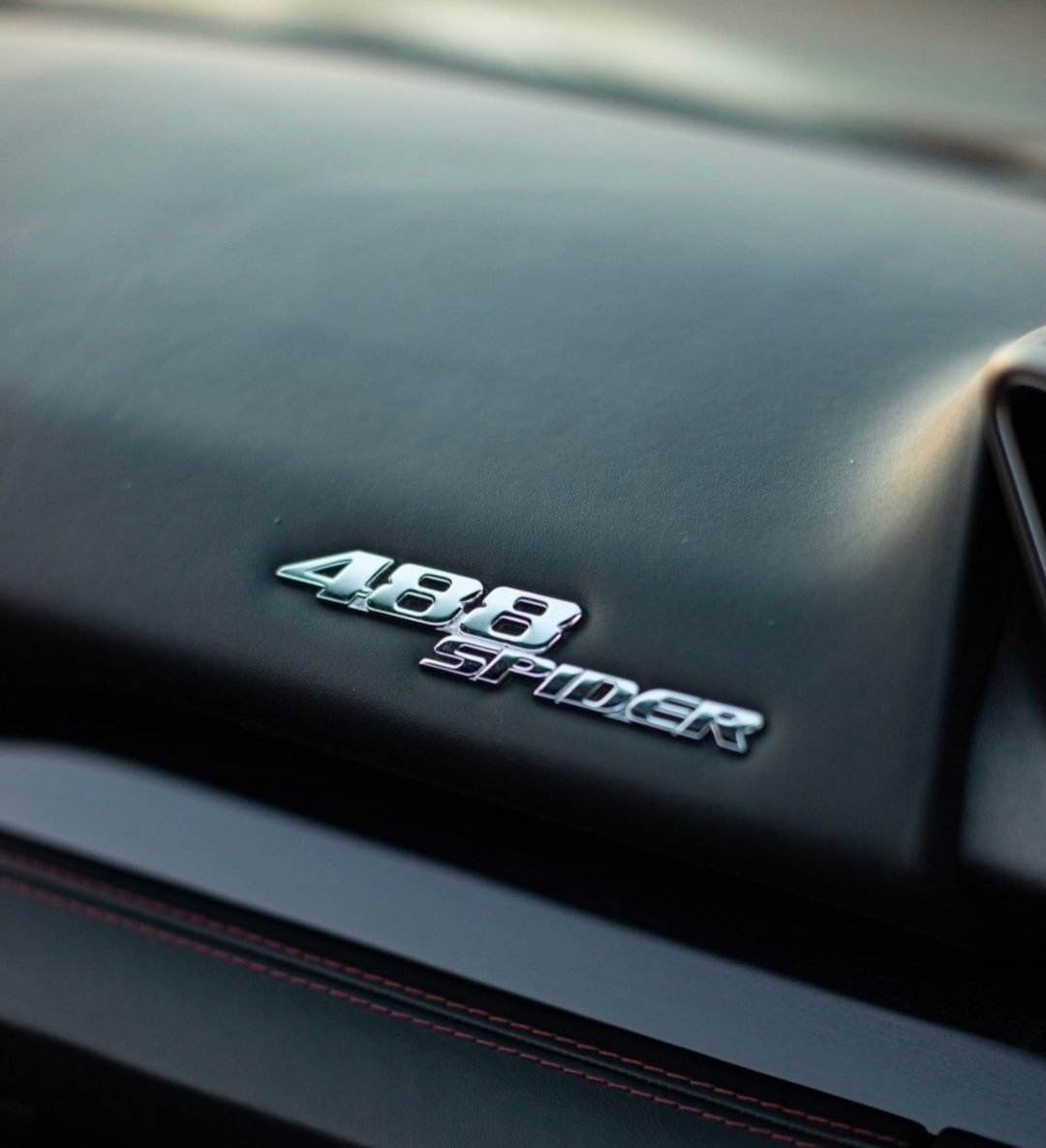 Ferrari 488 Spider - imagen 4