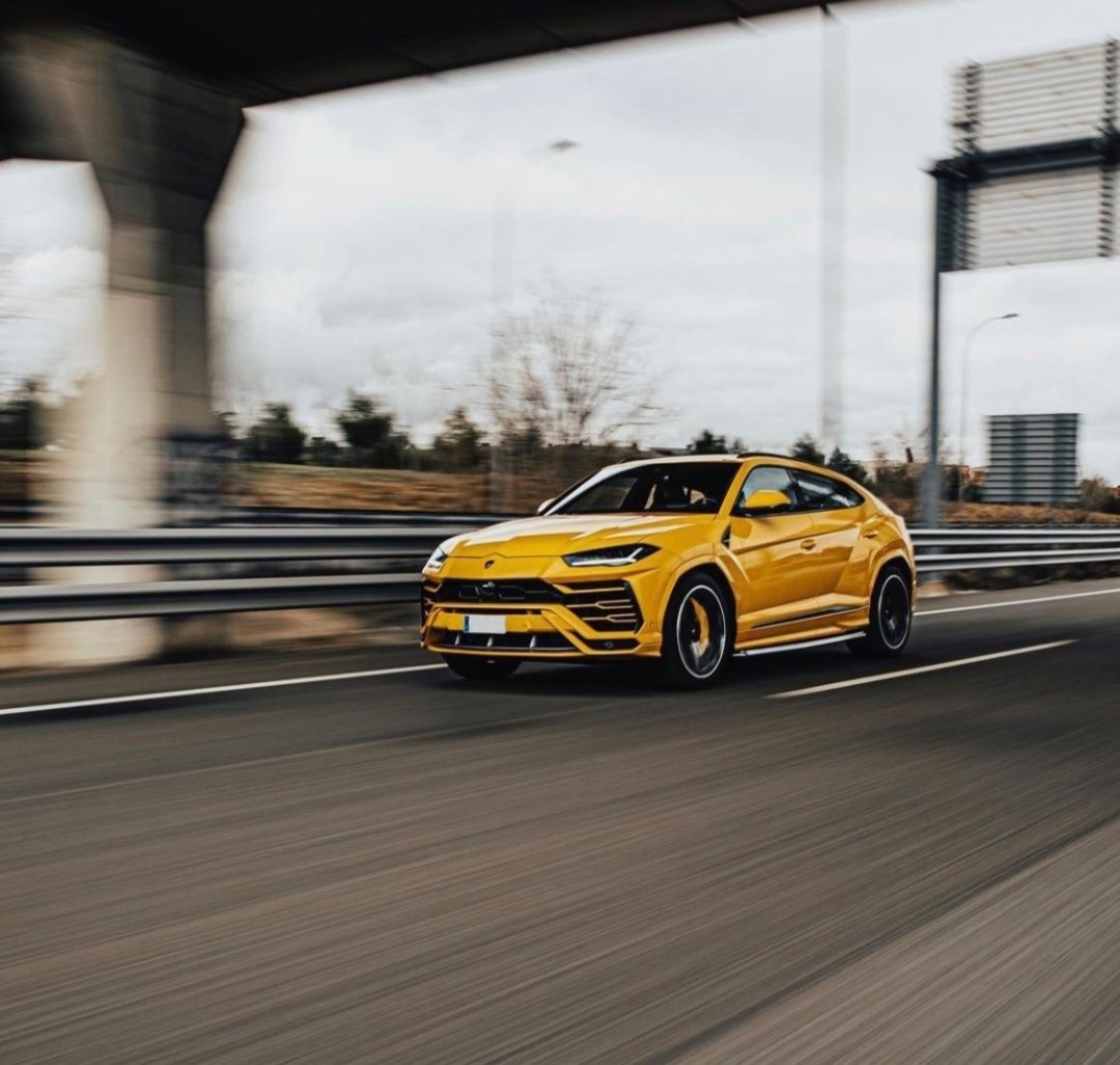 Lamborghini Urus - imagen 1