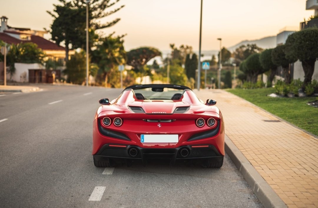 Ferrari F8 Spider - imagen 4