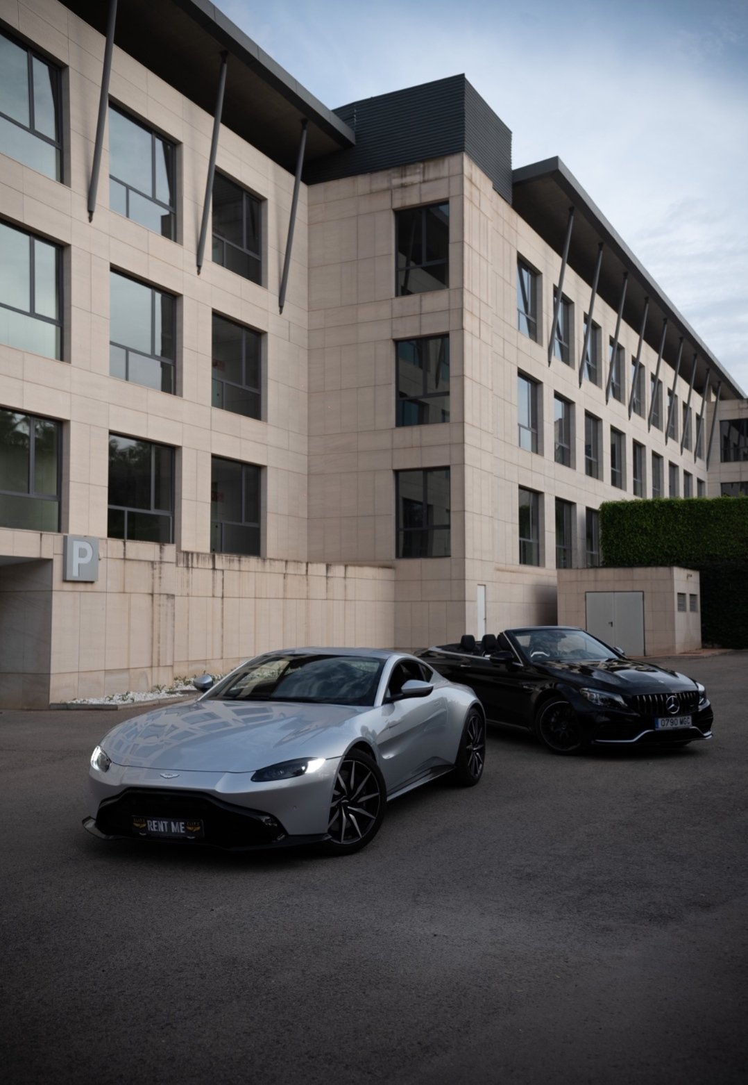 Aston Martin Vantage V8 - imagen 9