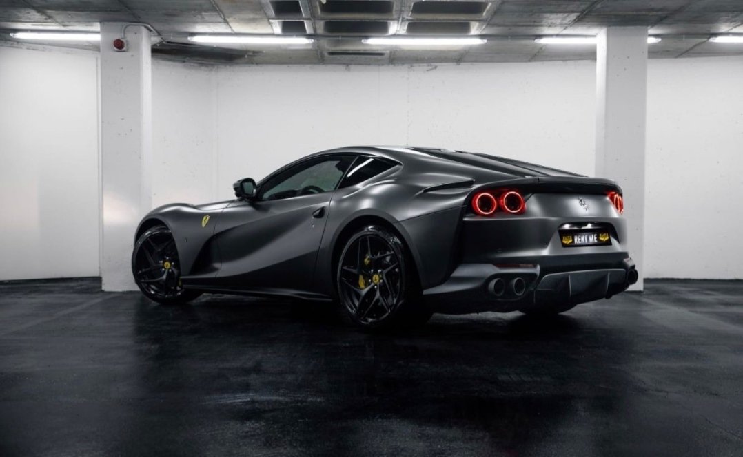 Ferrari 812 Superfast - imagen 3