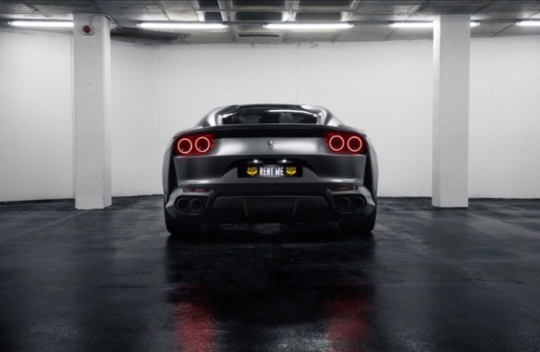 Ferrari 812 Superfast - imagen 4