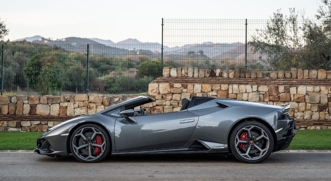 Lamborghini Huracán EVO Spyder 2024 - imagen 2