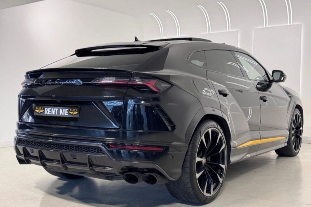 Lamborghini Urus Full Black - imagen 1