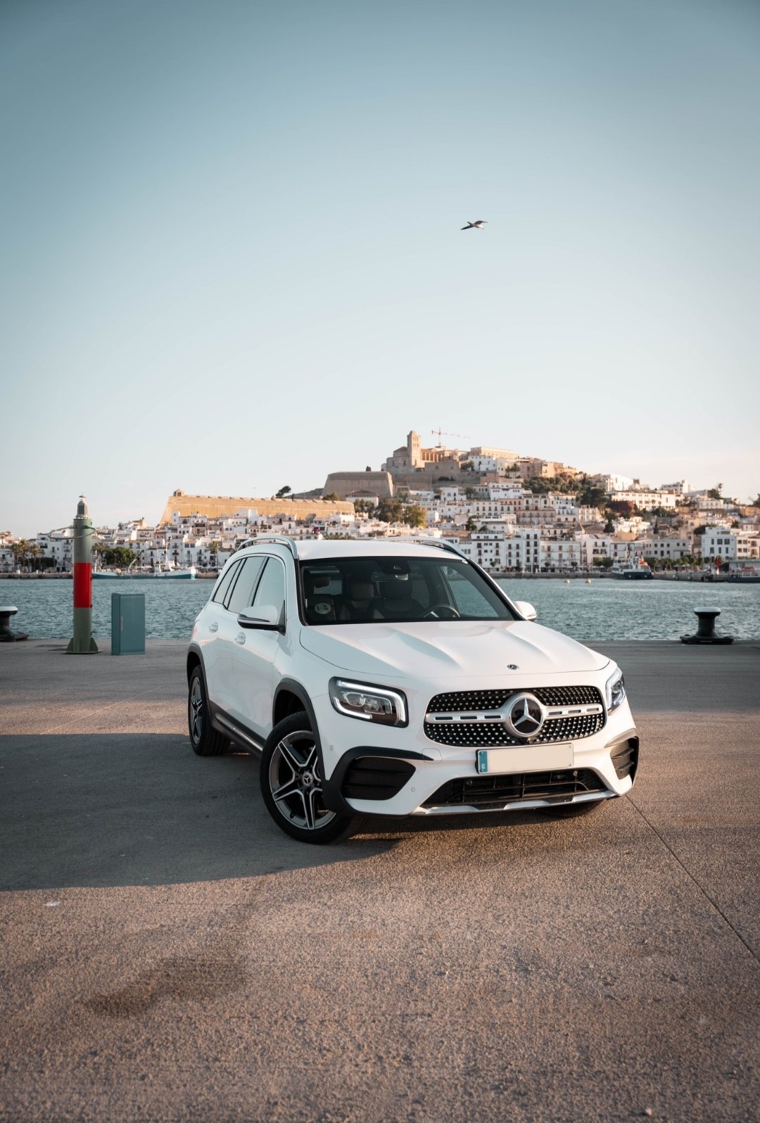 Alquiler Mercedes-Benz GLB 200d 7 Plazas con NEGOCARS