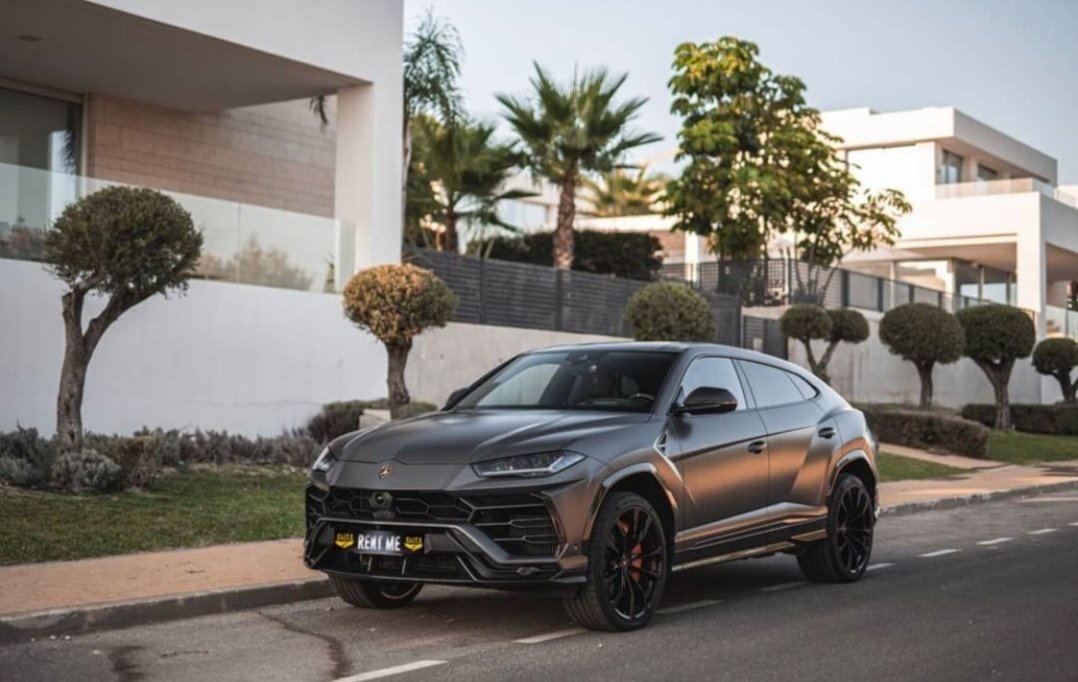 Alquiler Lamborghini Urus Carbon Edition Akrapovič con NEGOCARS