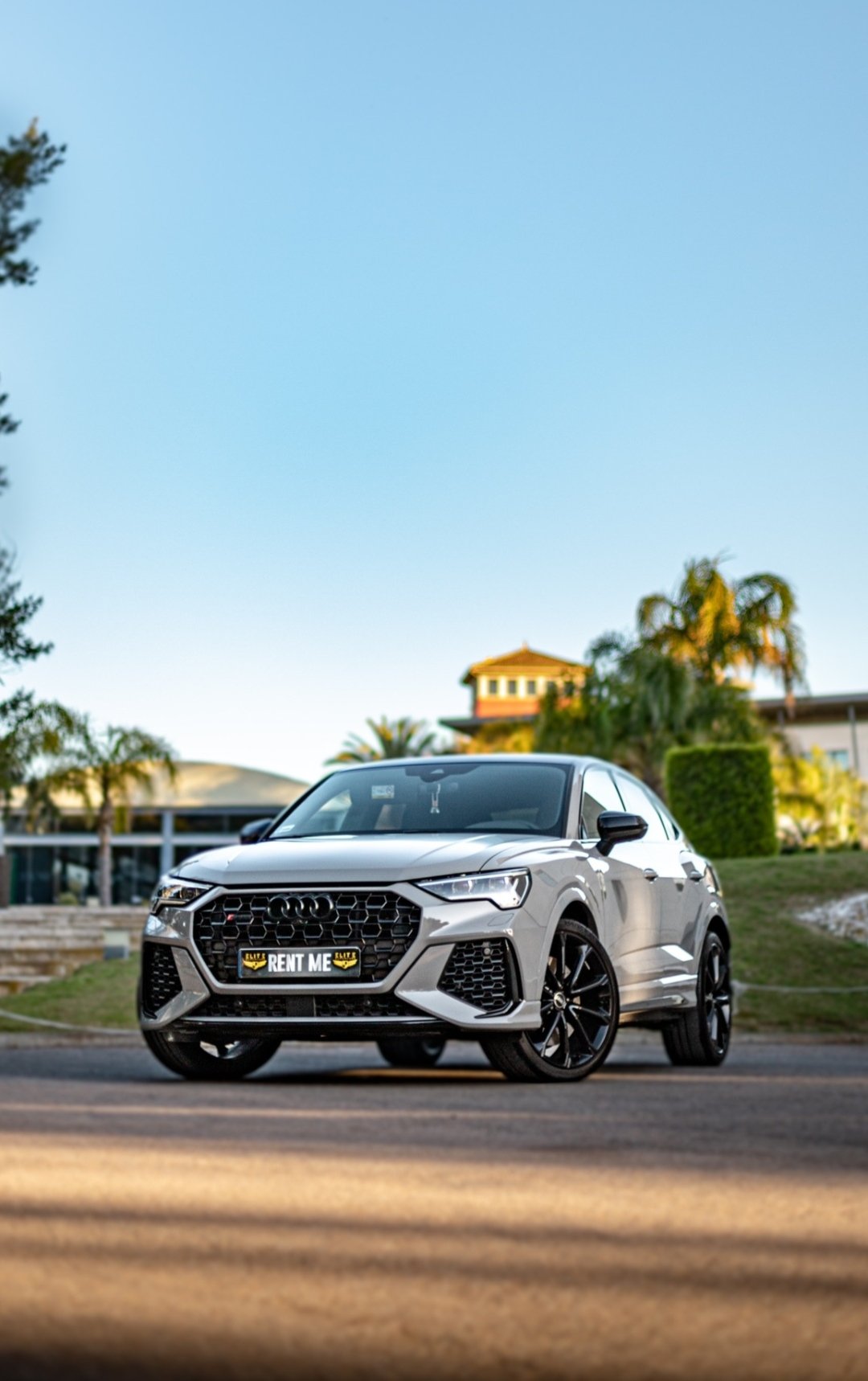 Alquiler Audi RS Q3 con NEGOCARS