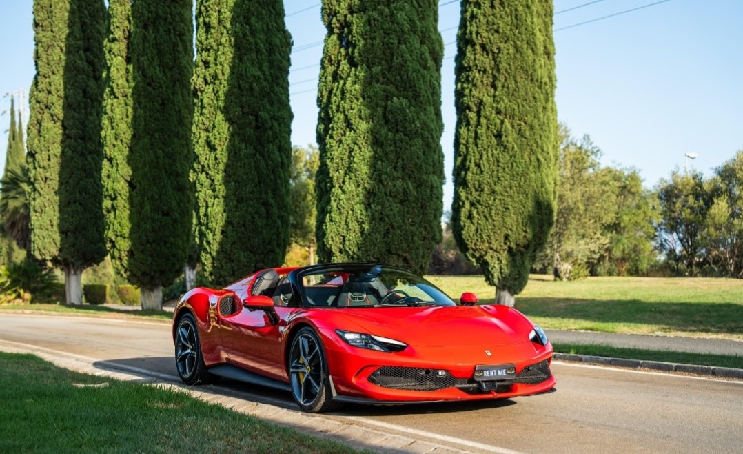 Alquiler Ferrari 296 GTS con NEGOCARS