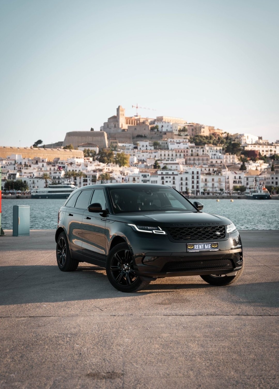 Alquiler Range Rover Velar Full Black con NEGOCARS